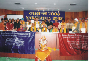Maharishi Tilak Raj on dais with his students in Nakshatra 2008 at Pragati Maidan